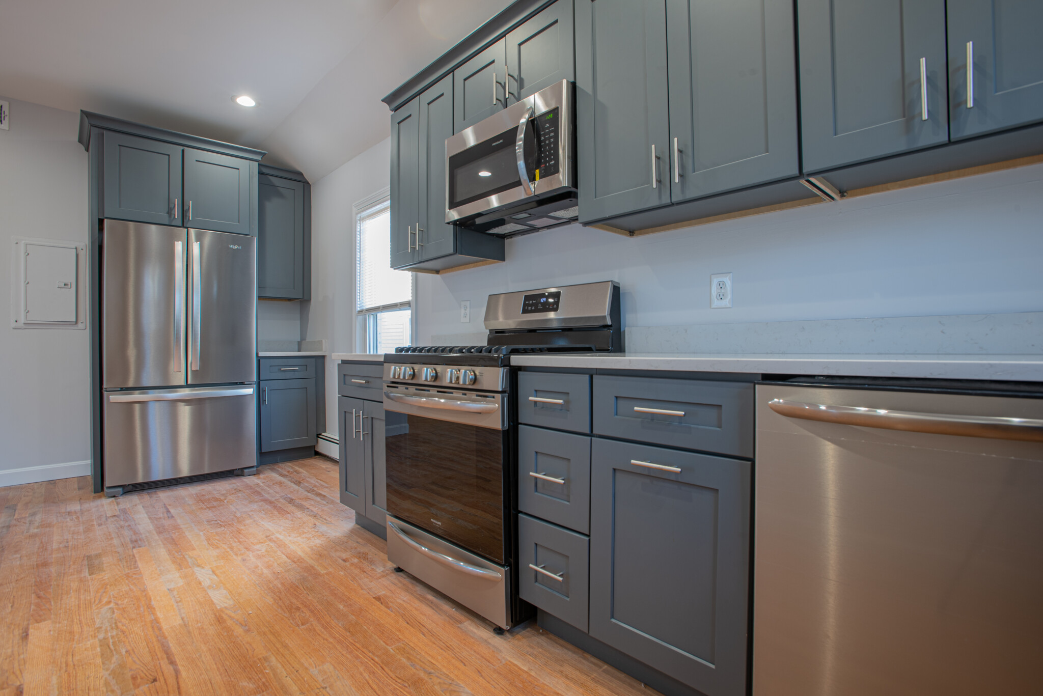 4 bed, 2 bath apartment for rent at 18 Hews Unit 2, Cambridgeport — photo 1 of 24