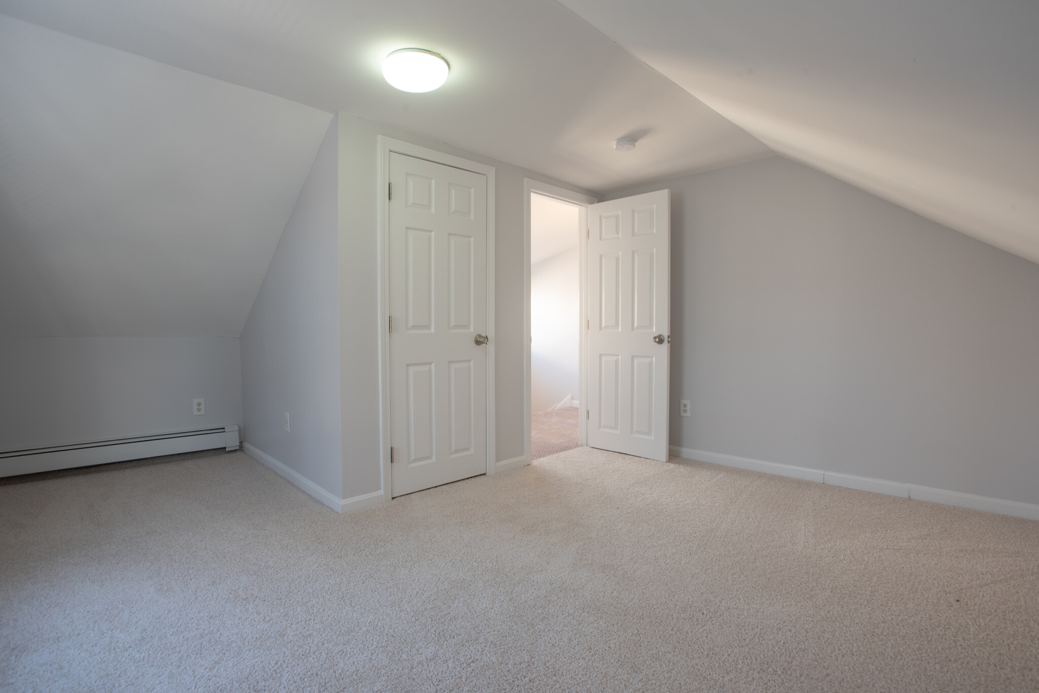 4 bed, 2 bath apartment for rent at 18 Hews Unit 2, Cambridgeport — photo 18 of 24