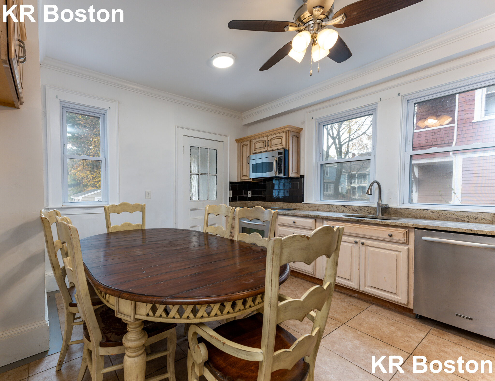 7 bed, 4+ bath apartment for rent at 18 Holton St Unit 0, Allston — photo 2 of 13