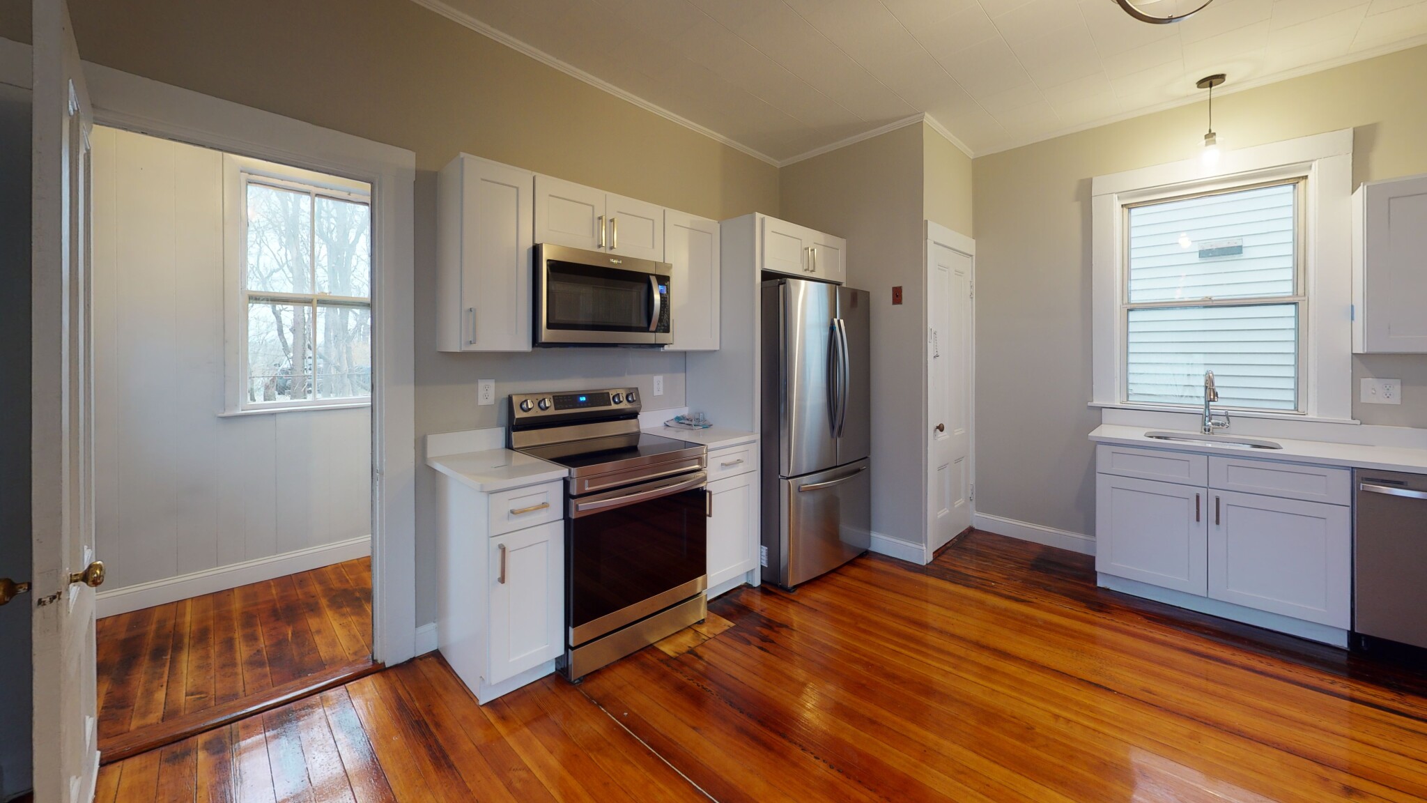 6 bed, 3 bath apartment for rent at 18 Malbert Rd Unit 0, Brighton — photo 1 of 3