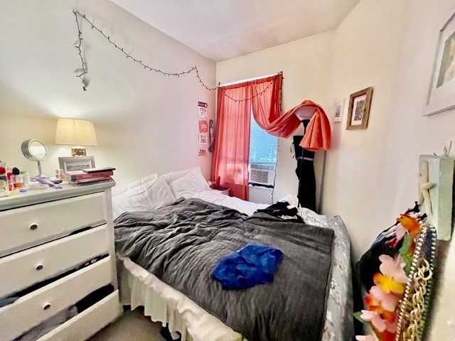 3 bed, 1 bath apartment for rent at 17 Thacher St Unit 2, North End — photo 18 of 24