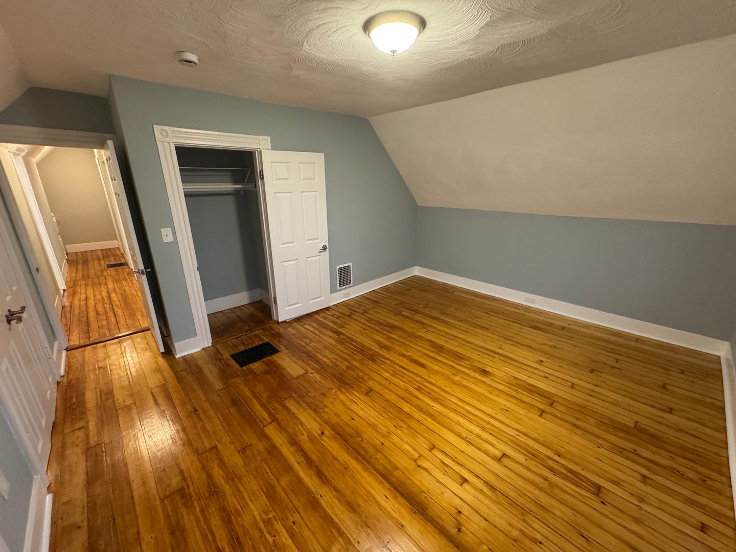 35 Cameron Ave, Teele Square