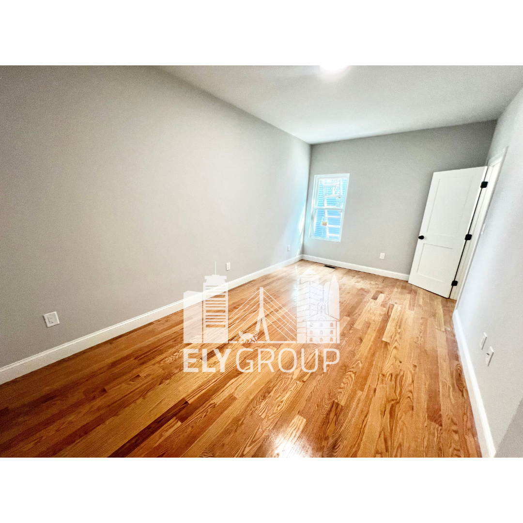 4 bed, 2 bath apartment for rent at 33 Lincoln St Unit 1, West Medford — photo 18 of 22
