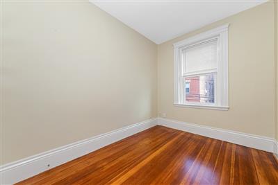 40 Brackett St, Oak Square