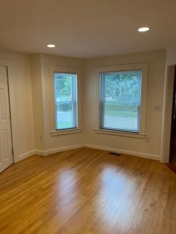 82 Pleasant St, Ayer