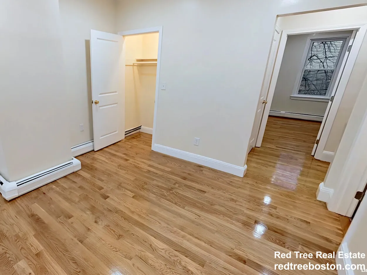47 Cameron St, Boylston Street