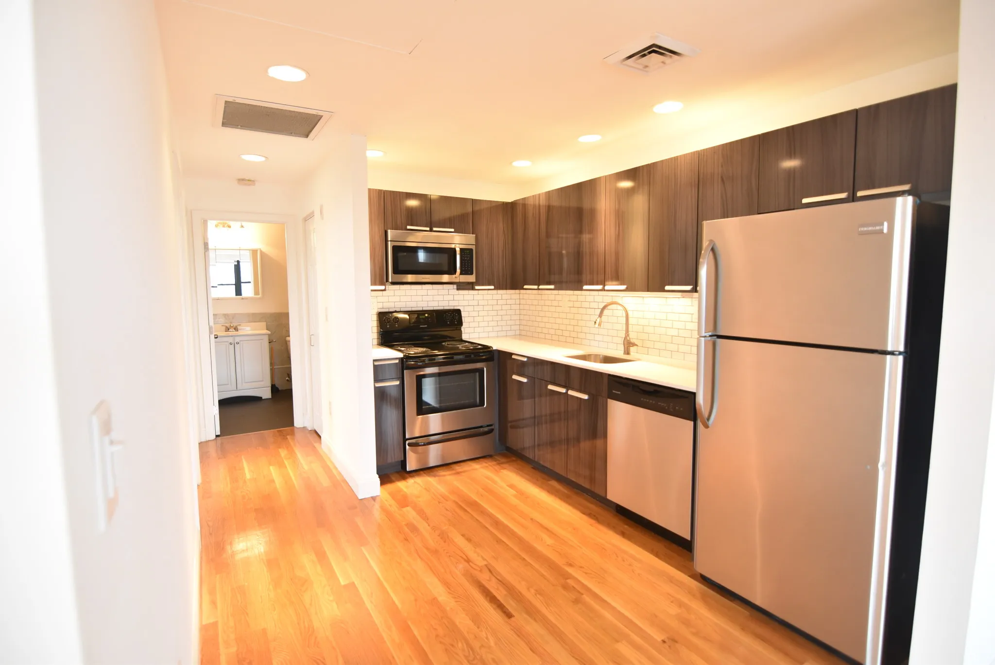 100 Jersey St, Fenway