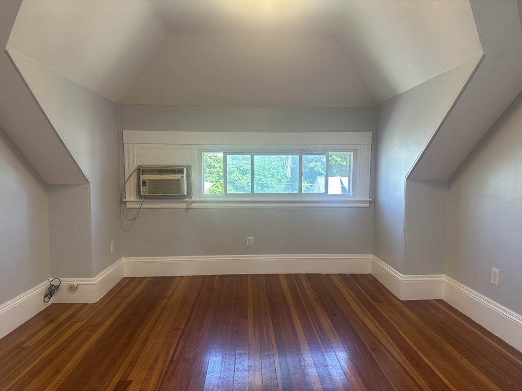 99 E Squantum St, Quincy