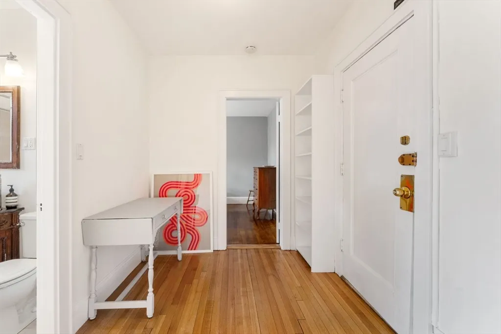 20 Concord Ave, West Cambridge