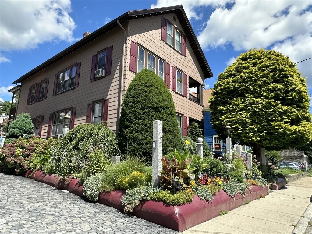 8 Hersey St, Salem