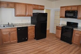 1 bed, 2 bath apartment for rent at 181 Newton St Unit 1, Waltham
