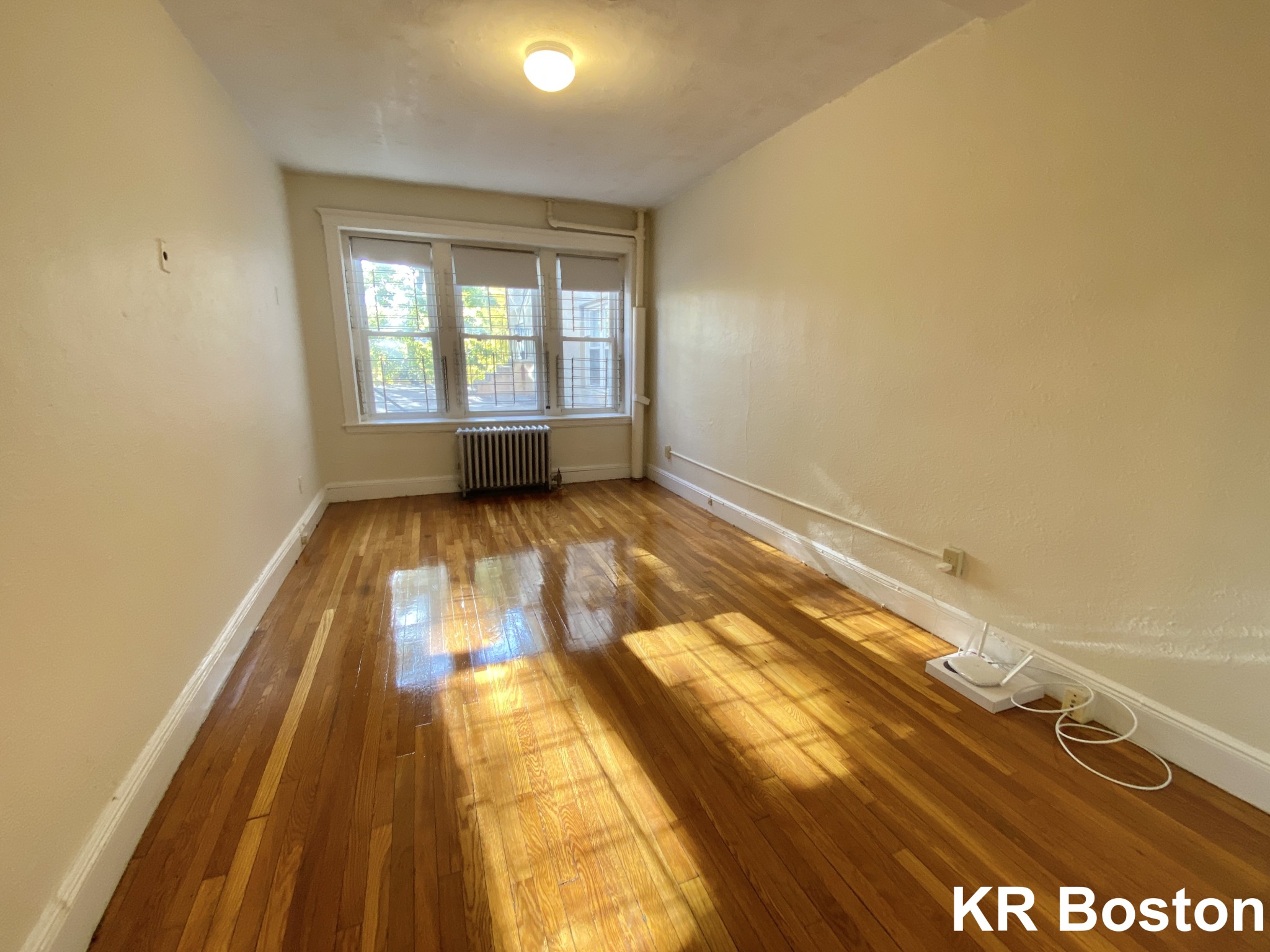 1 bed, 1 bath apartment for rent at 1810 Commonwealth Ave Unit 2H, Brighton — photo 3 of 5