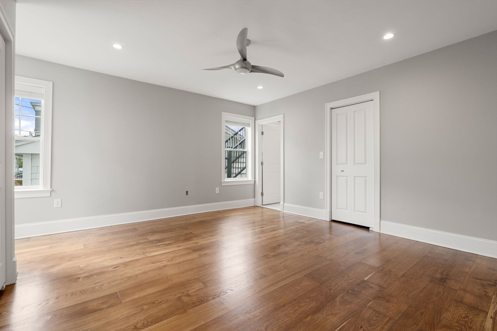 176 Winthrop Shore Dr, Winthrop