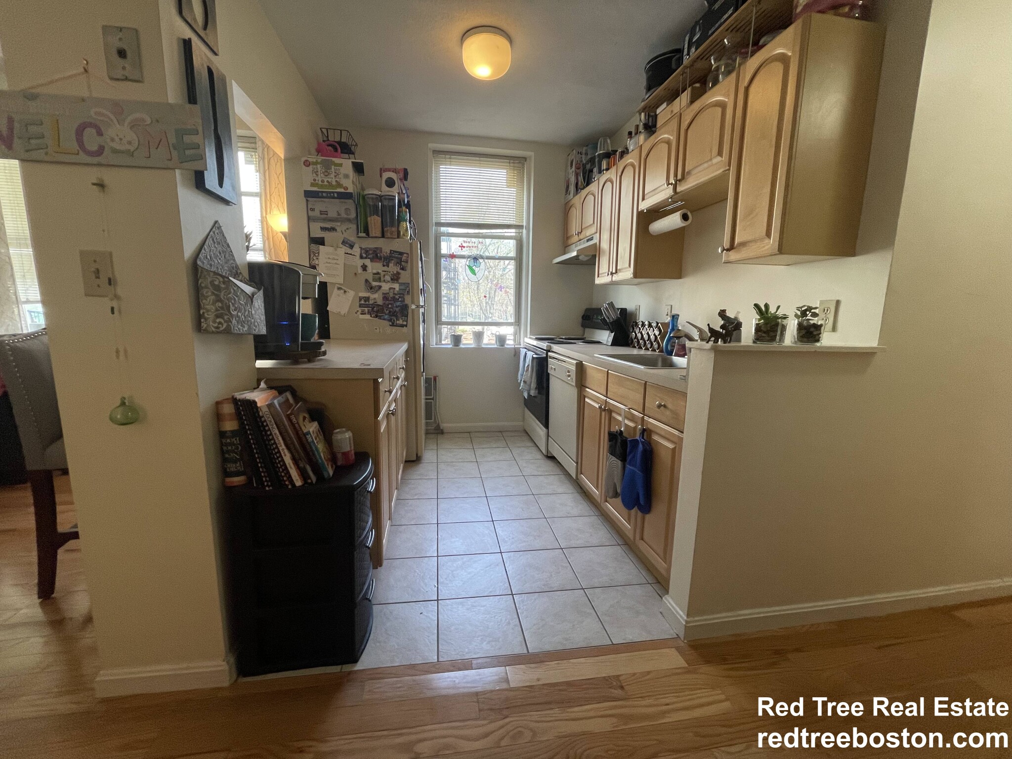 1423 Commonwealth Ave, Brighton