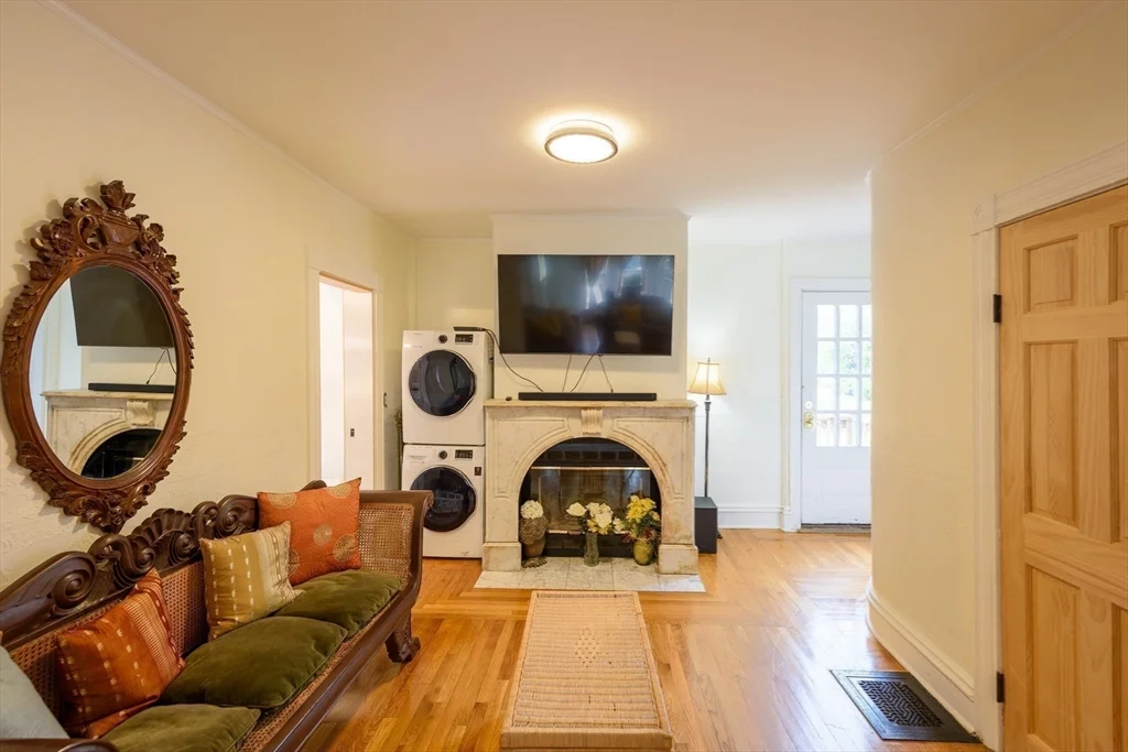 55 Samoset Ave, Oak Bluffs