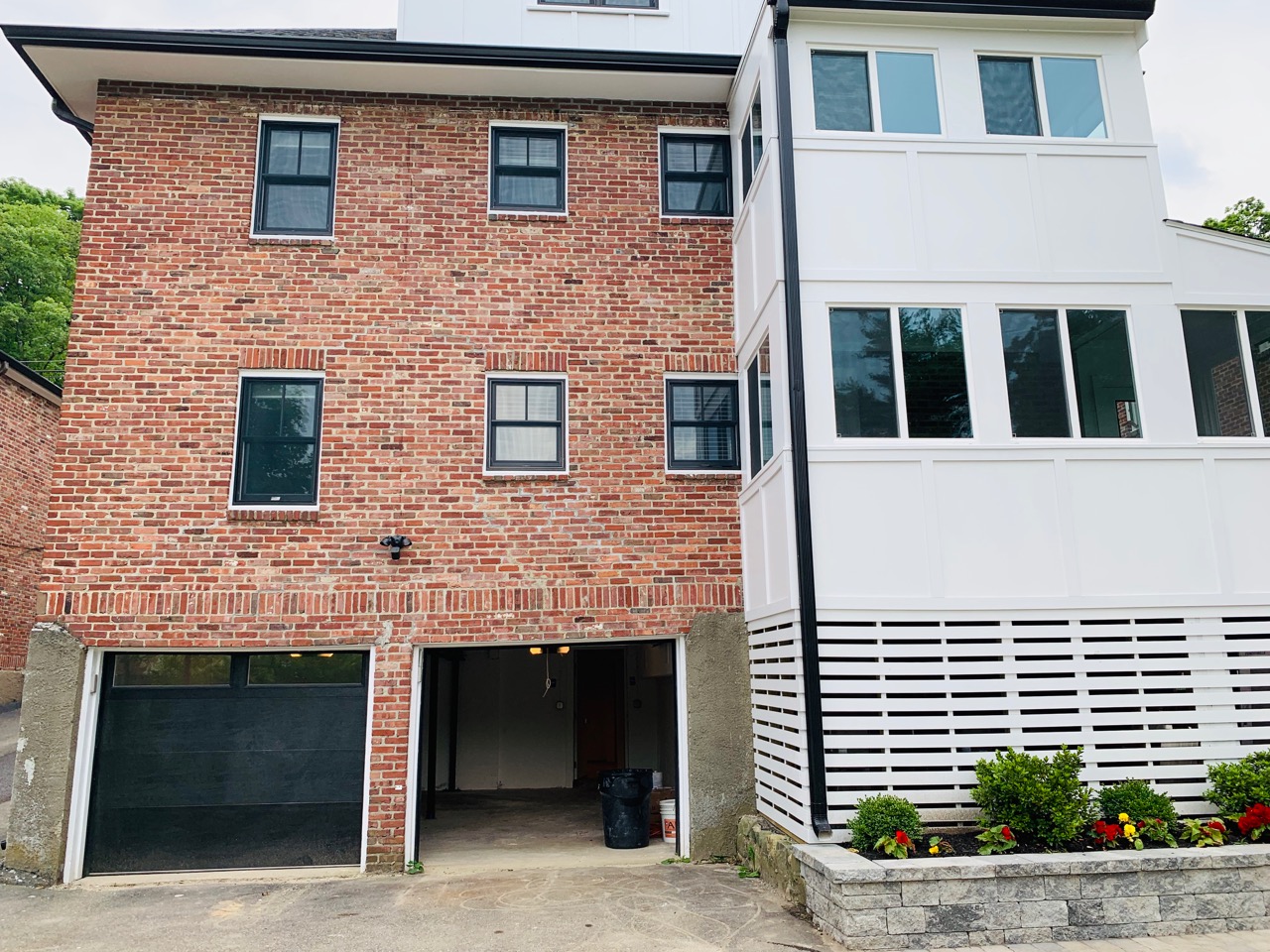 6 bed, 3 bath apartment for rent at 31 Heath St Unit 2, Woodland Heath — photo 4 of 45
