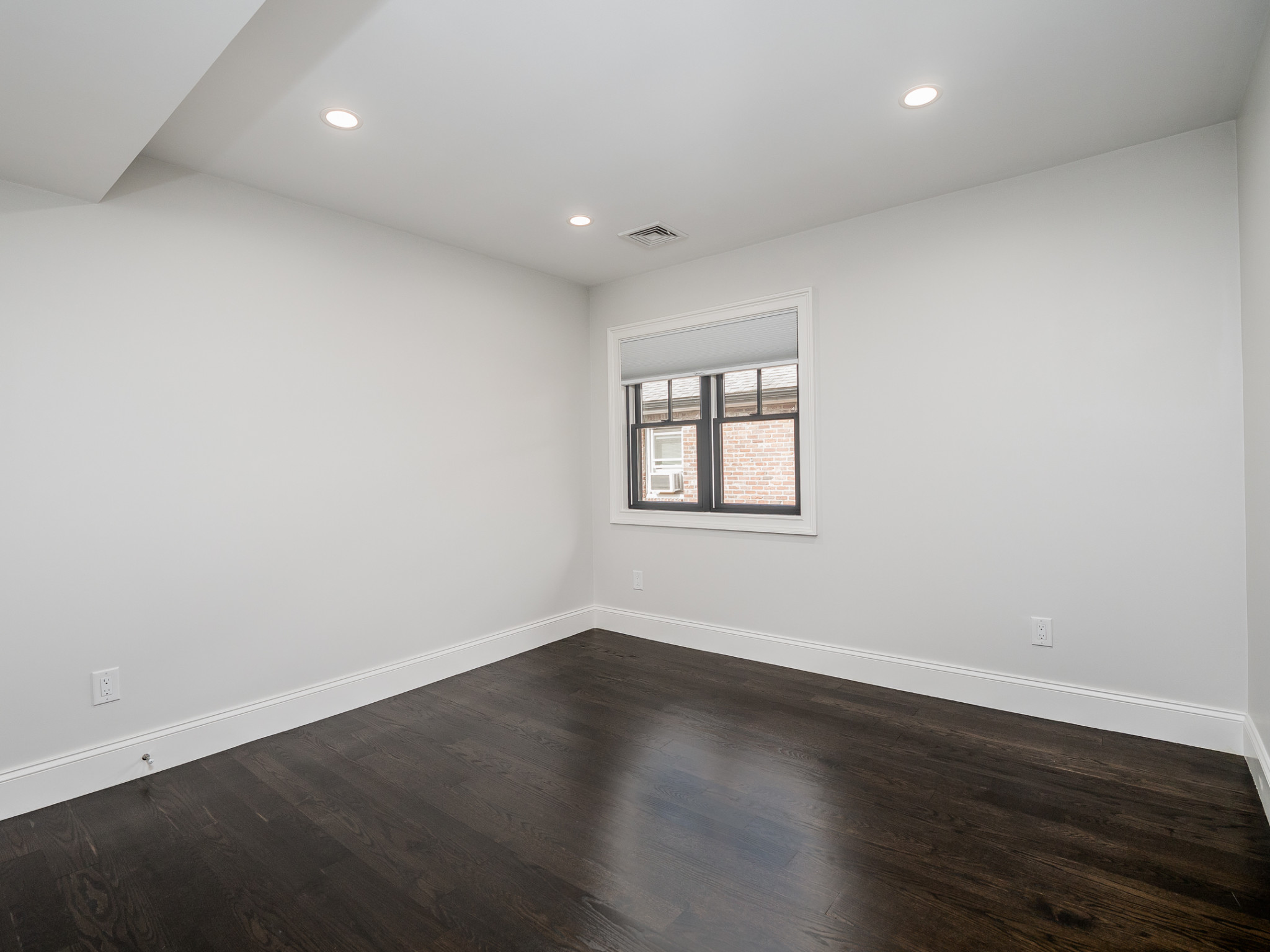 6 bed, 3 bath apartment for rent at 31 Heath St Unit 2, Woodland Heath — photo 14 of 45