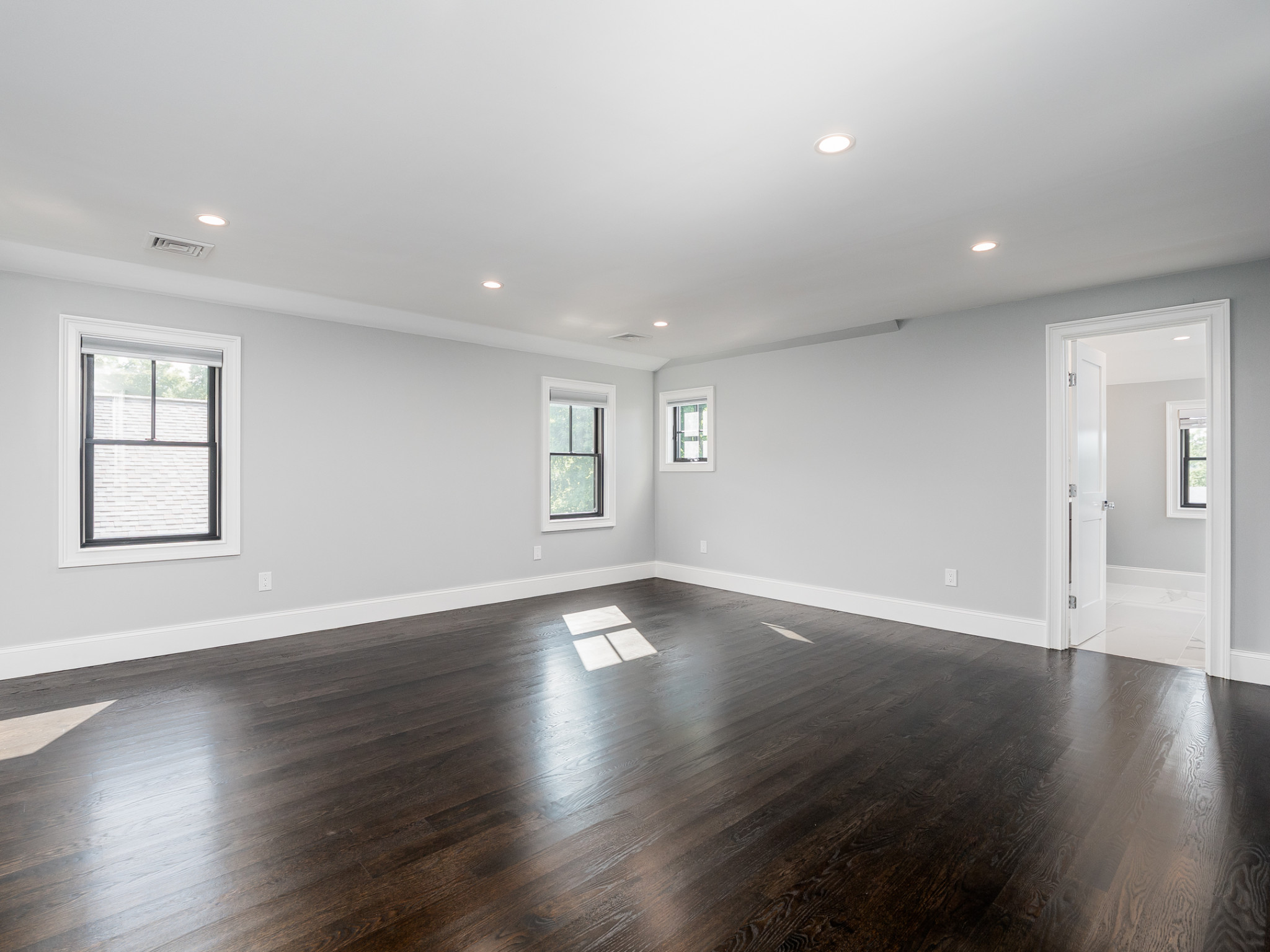 6 bed, 3 bath apartment for rent at 31 Heath St Unit 2, Woodland Heath — photo 28 of 45