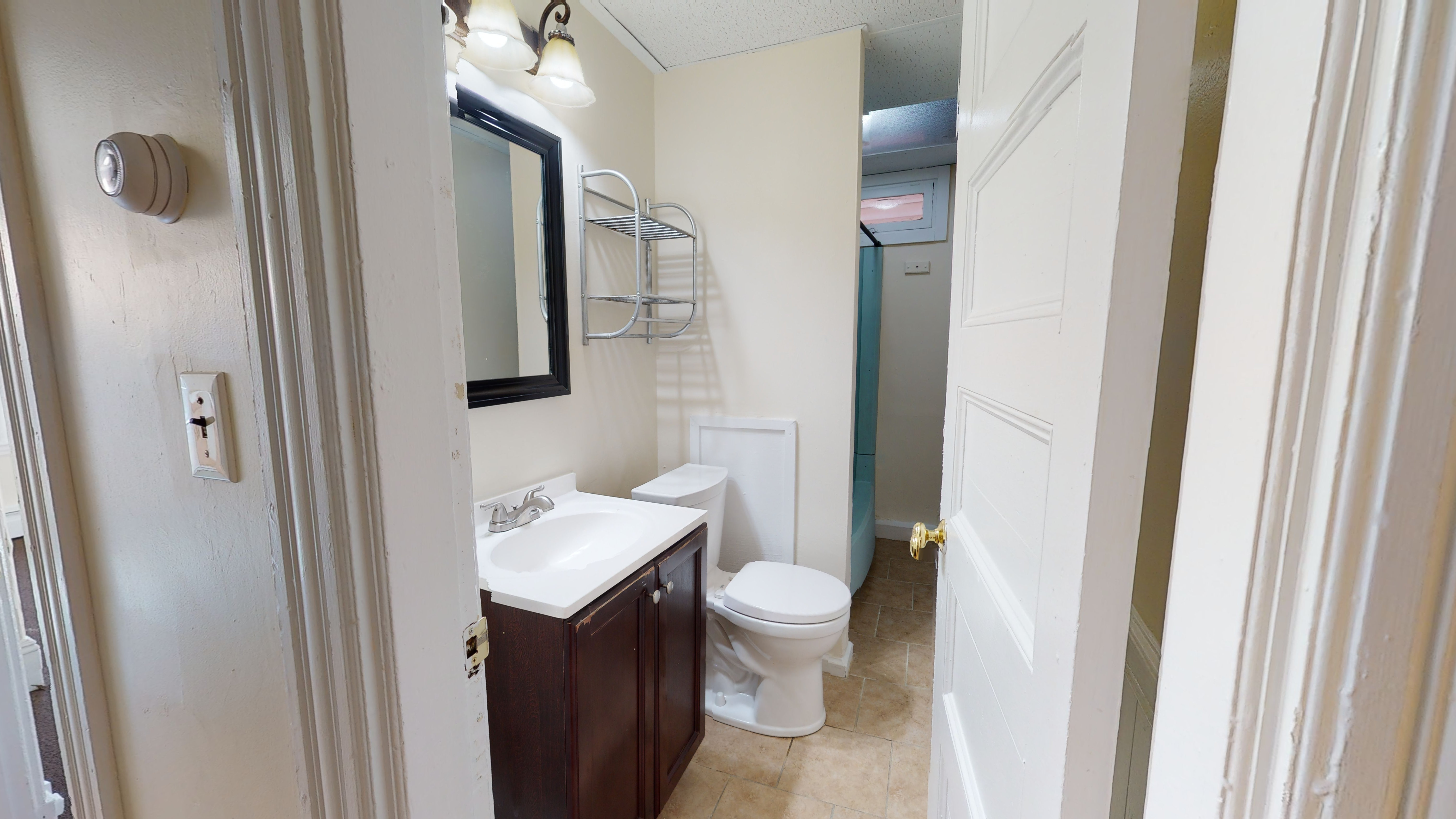 3 bed, 1 bath apartment for rent at 11 Linden St Unit 1, Allston — photo 6 of 19
