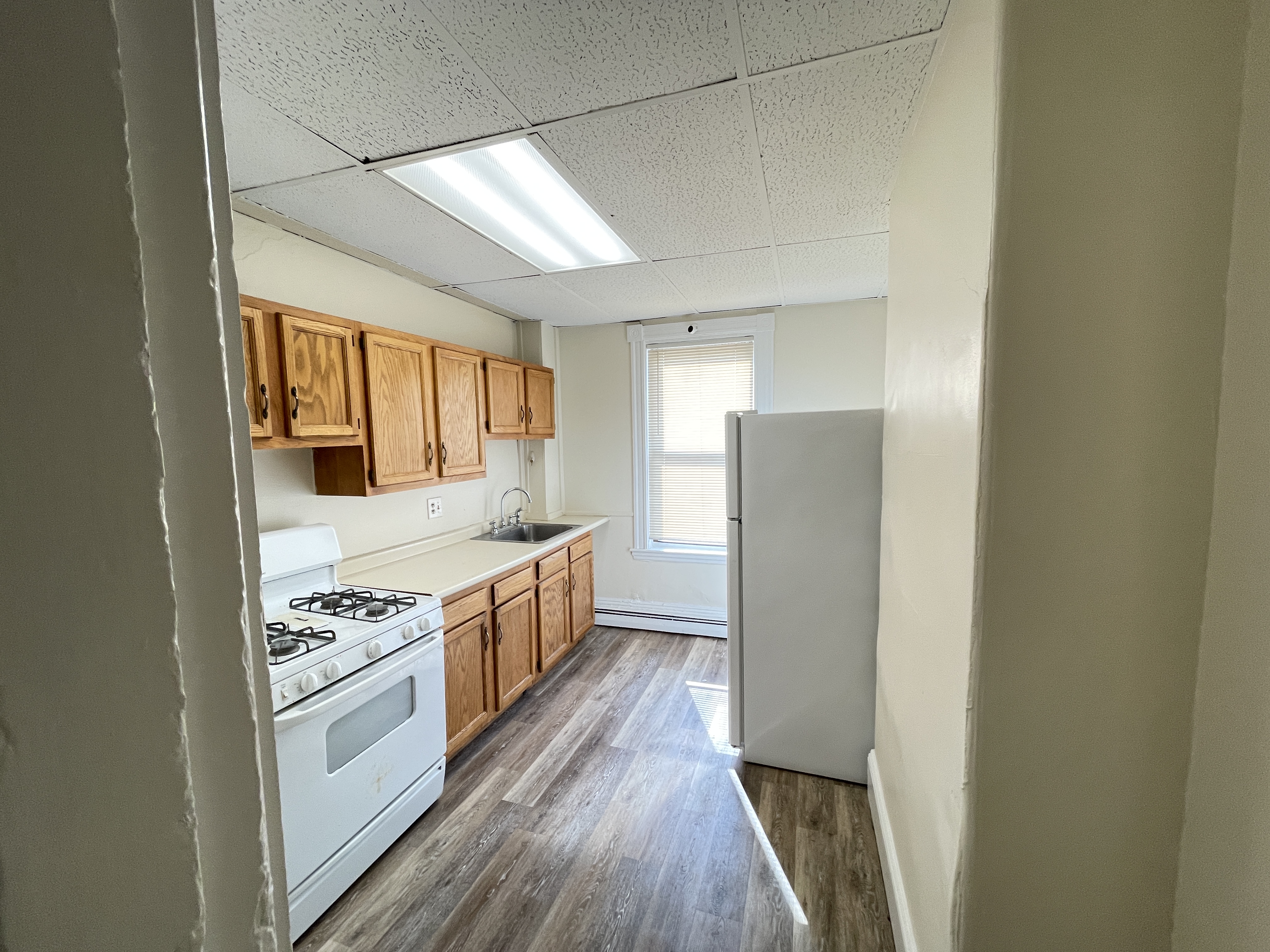 3 bed, 1 bath apartment for rent at 11 Linden St Unit 1, Allston — photo 16 of 19