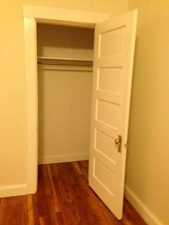1 bed, 1 bath apartment for rent at 181 Winthrop Rd Unit 1, Washington Square — photo 10 of 14