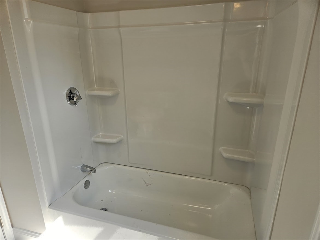 293 School St, Stoughton