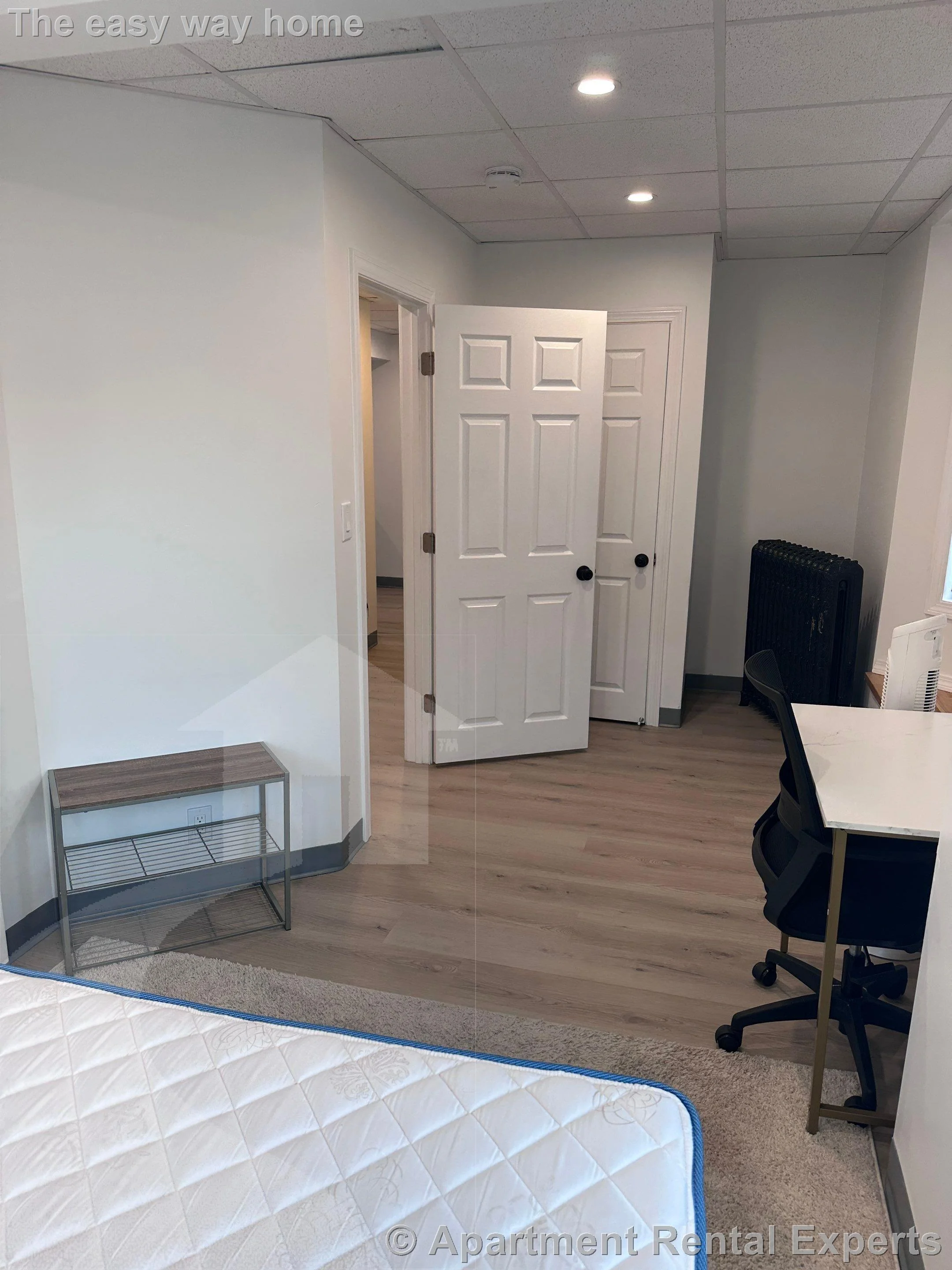 301-303 Boston Ave, Tufts