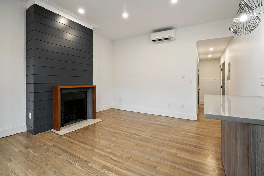 512 Massachusetts Ave, South End