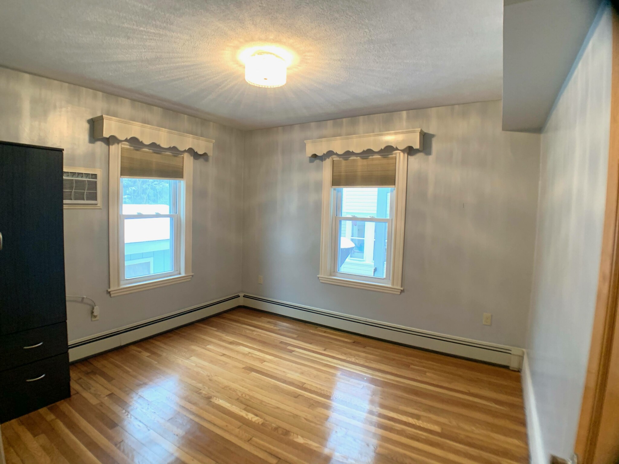 4 bed, 1 bath apartment for rent at 143 Cottage St Unit 2, East Boston — photo 5 of 7