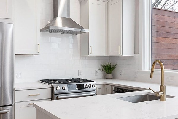 2 bed, 2 bath apartment for rent at 182 7th St Unit 1, South Boston — photo 2 of 8