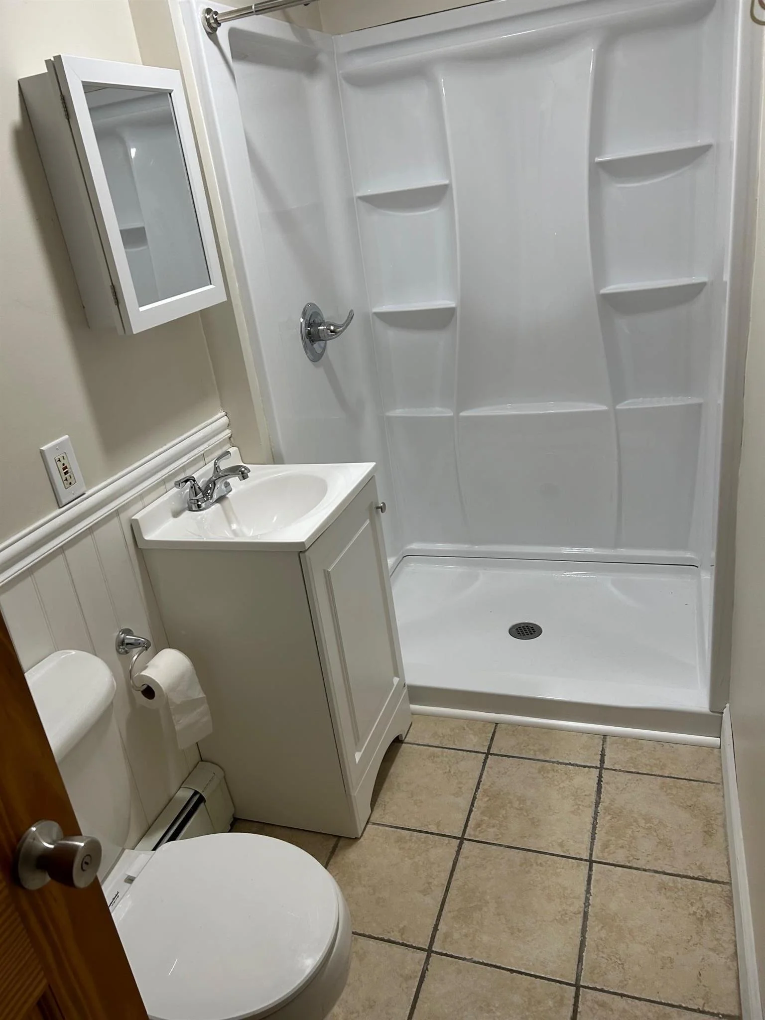 578 Main St, Medford