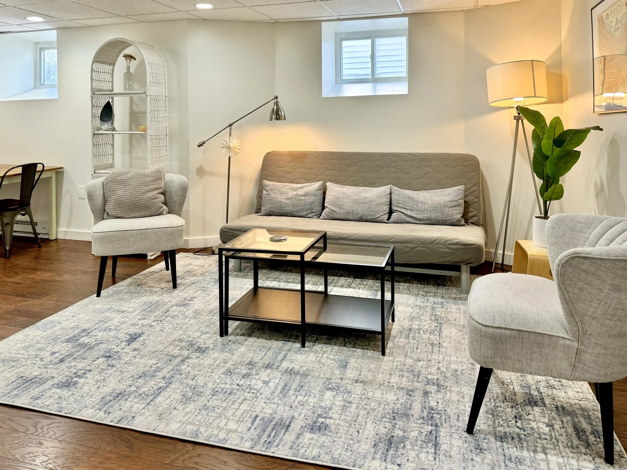 17 Sunset St, Mission Hill