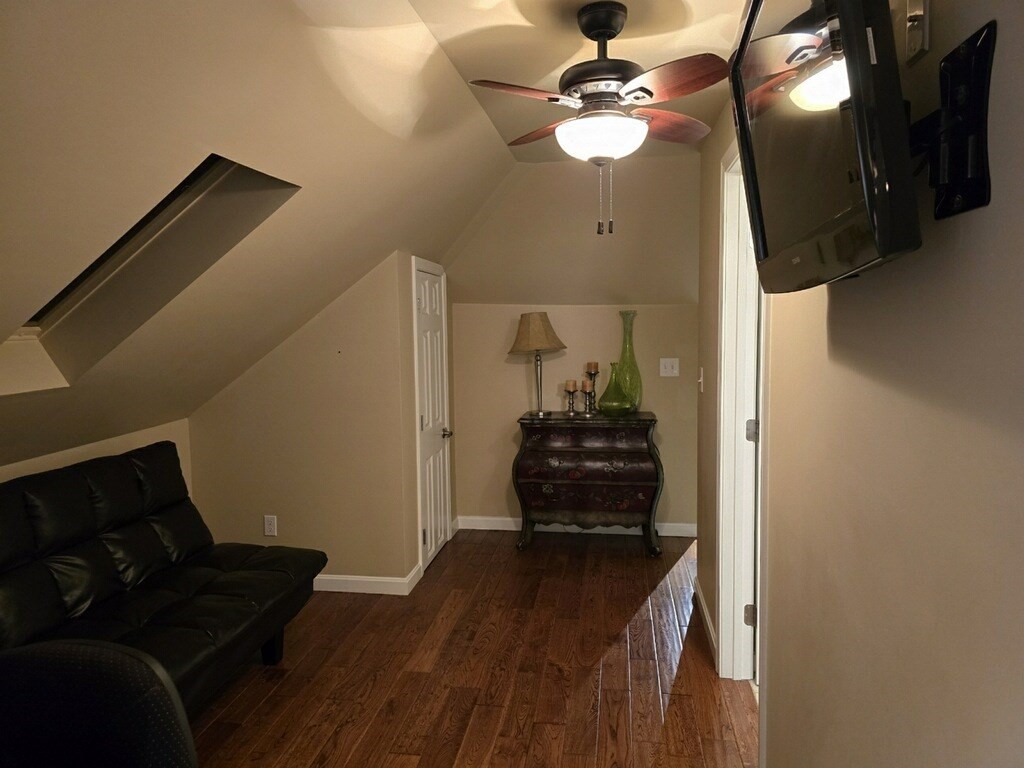 66-68 Valentine St, South End