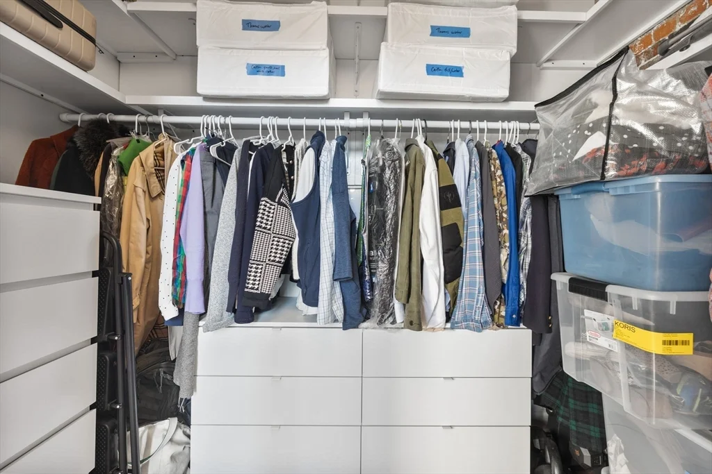 320 West 2nd St, South Boston