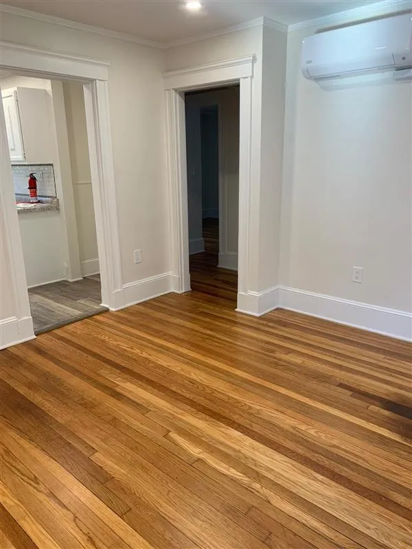 25 Laurel St, Arlington Heights