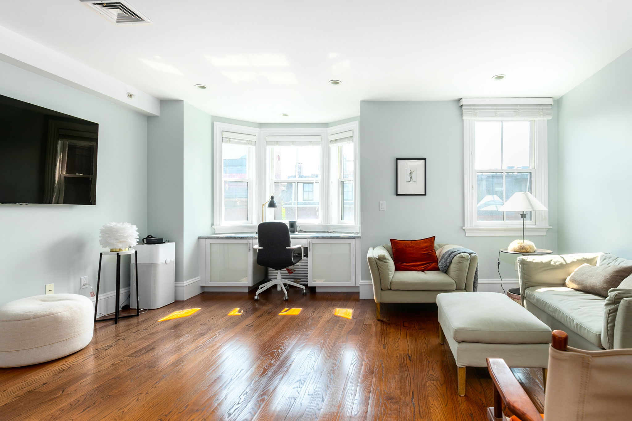 1 bed, 1 bath apartment for rent at 183 W Canton St Unit 4, South End — photo 2 of 12
