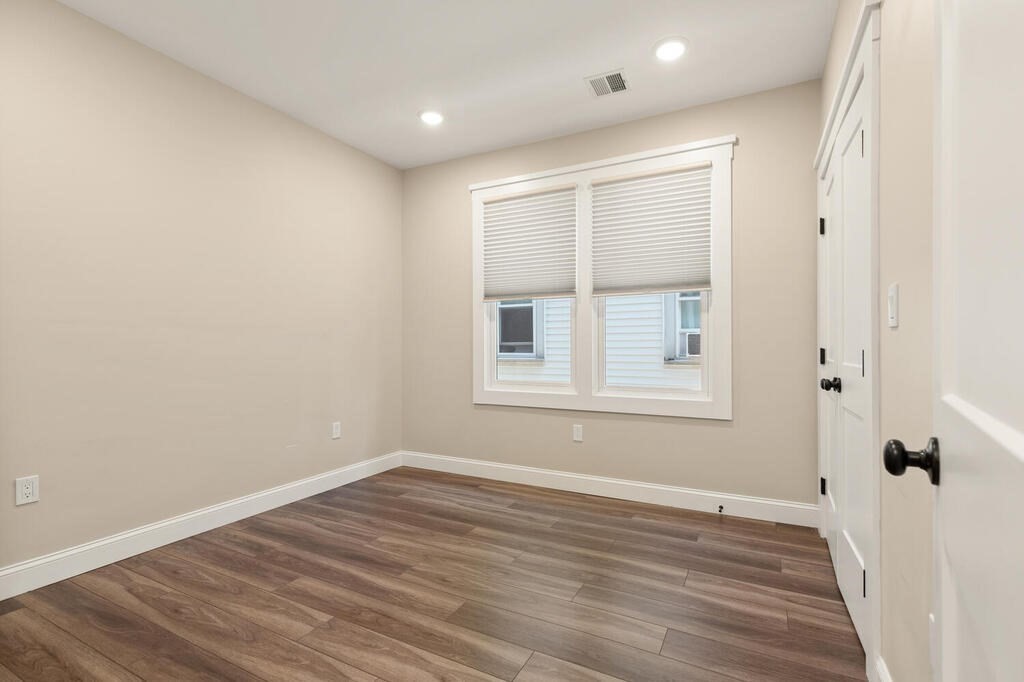 701 E 2nd St, South Boston