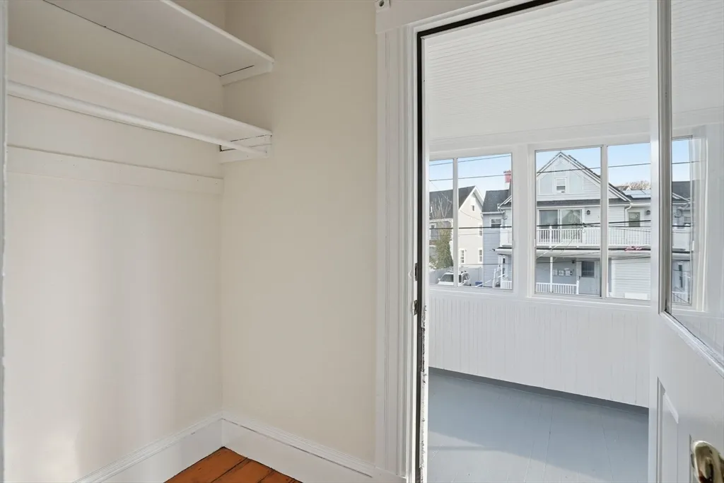 10 Charles, Winthrop