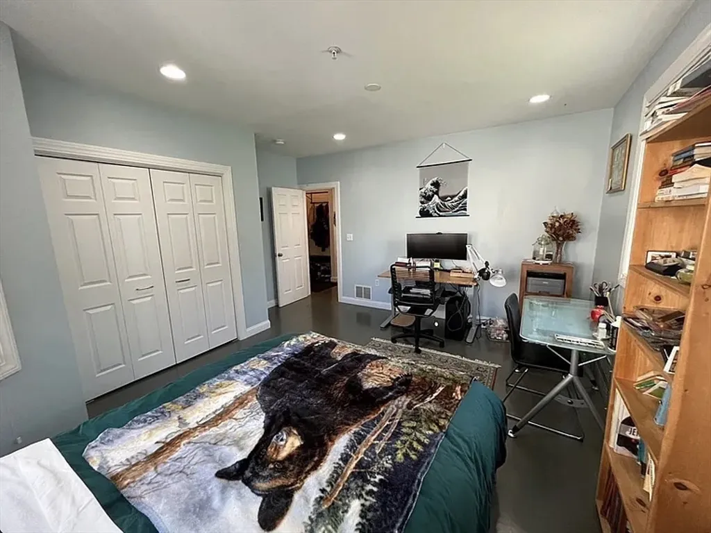 20R Cross St, East Somerville