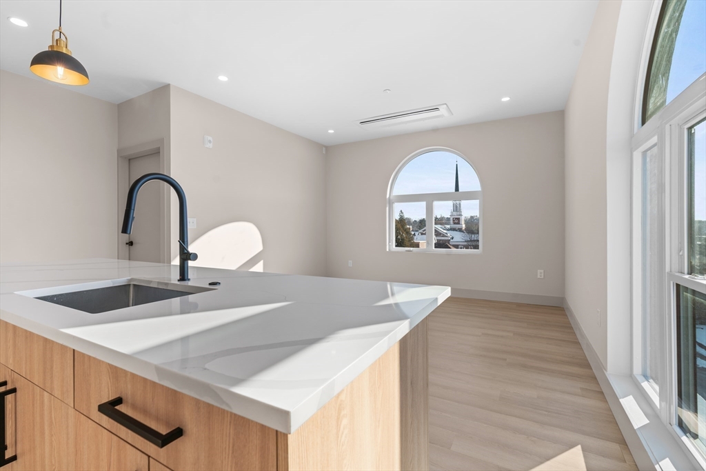 463 Franklin, Melrose