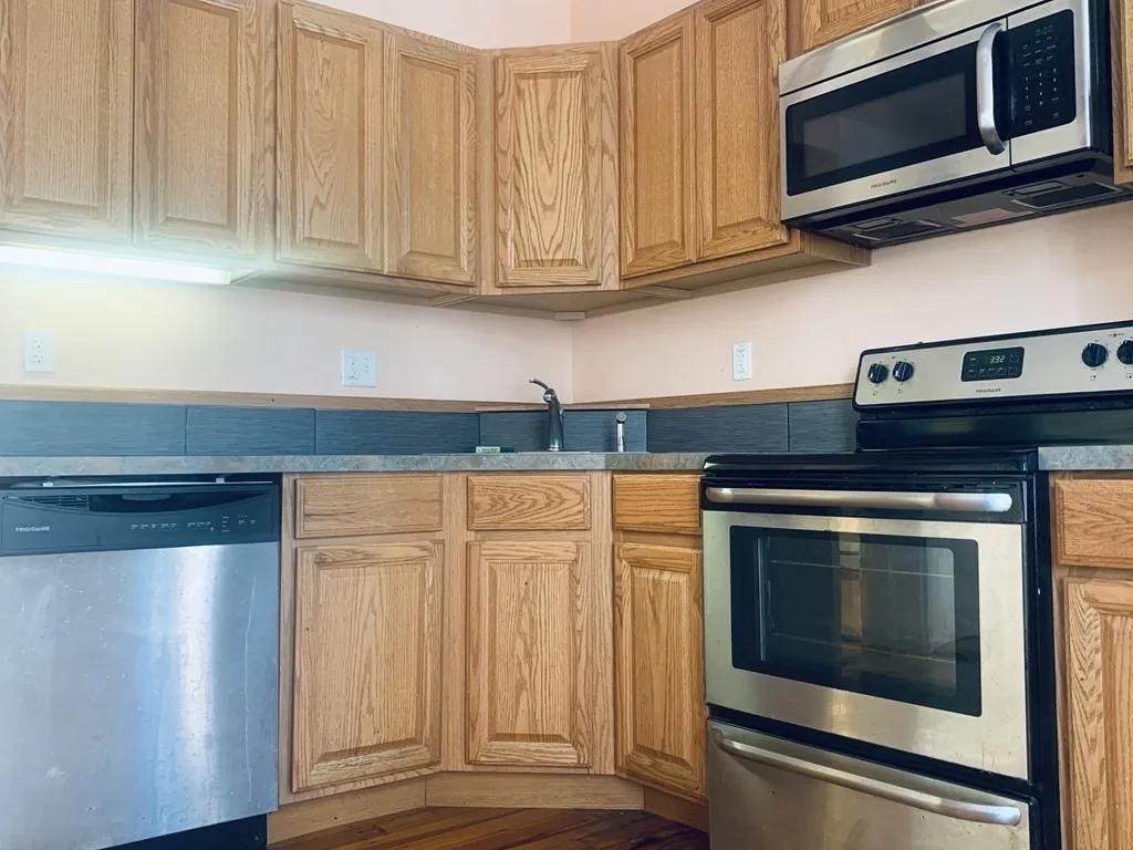 1 Folsom Ave, Mission Hill