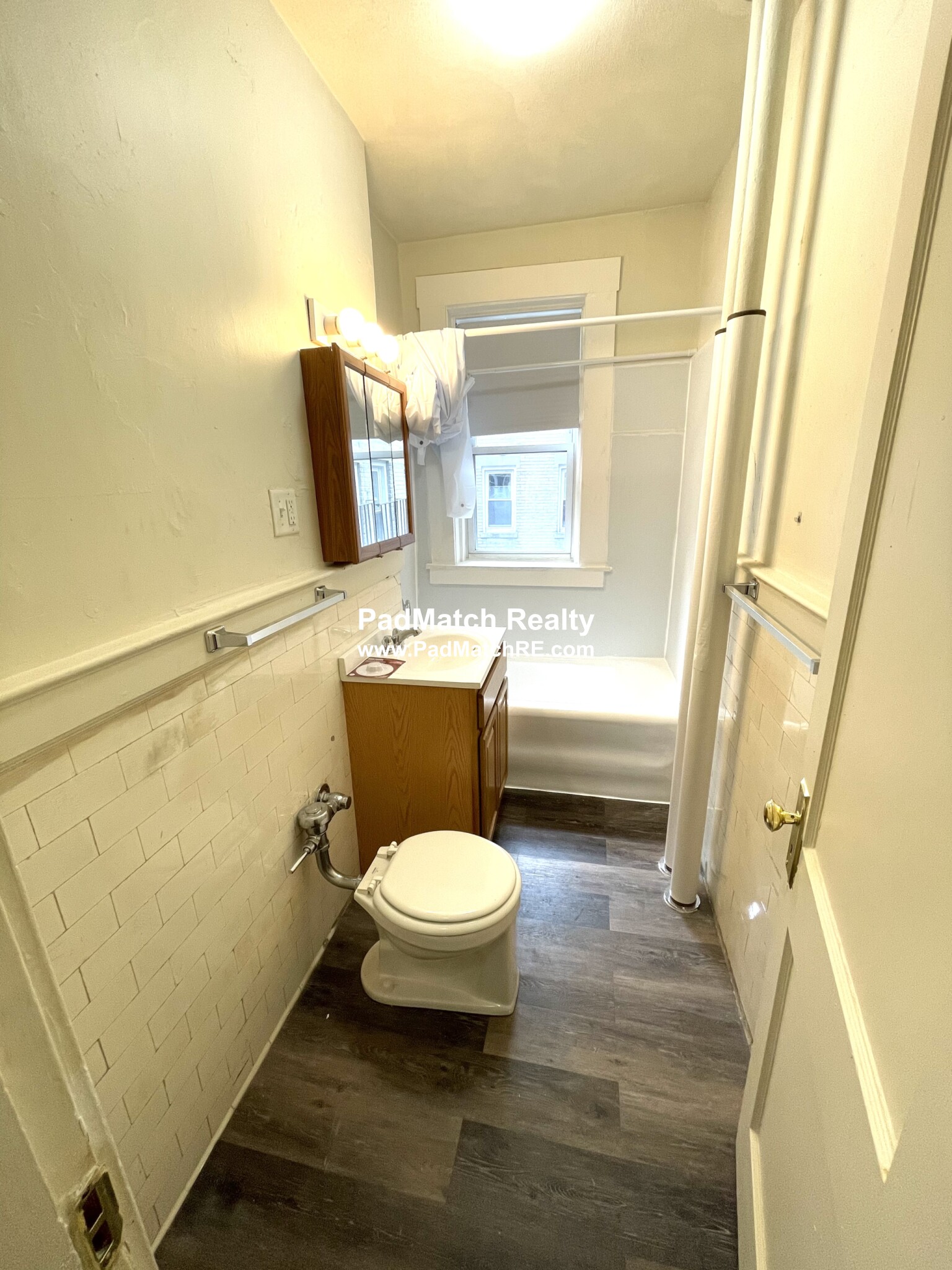 1171 Boylston St, Fenway