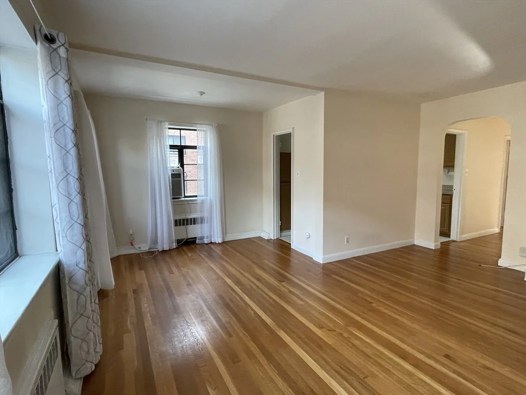 79 Sutherland, Brighton