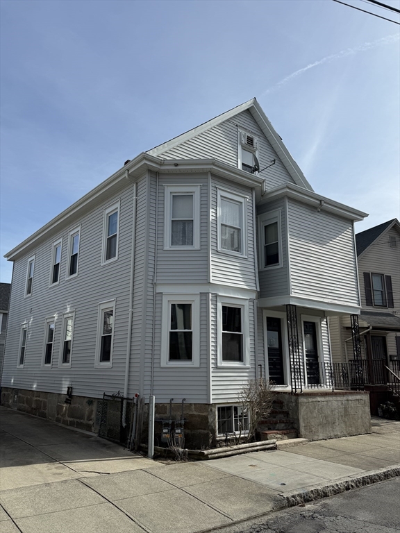 92-94 Shawmut Ave, New Bedford