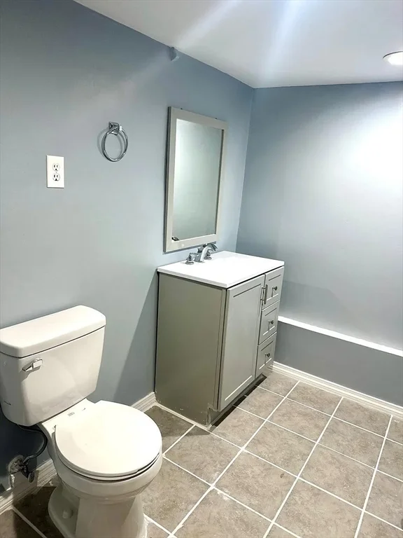 21 Maplewood St, West Roxbury