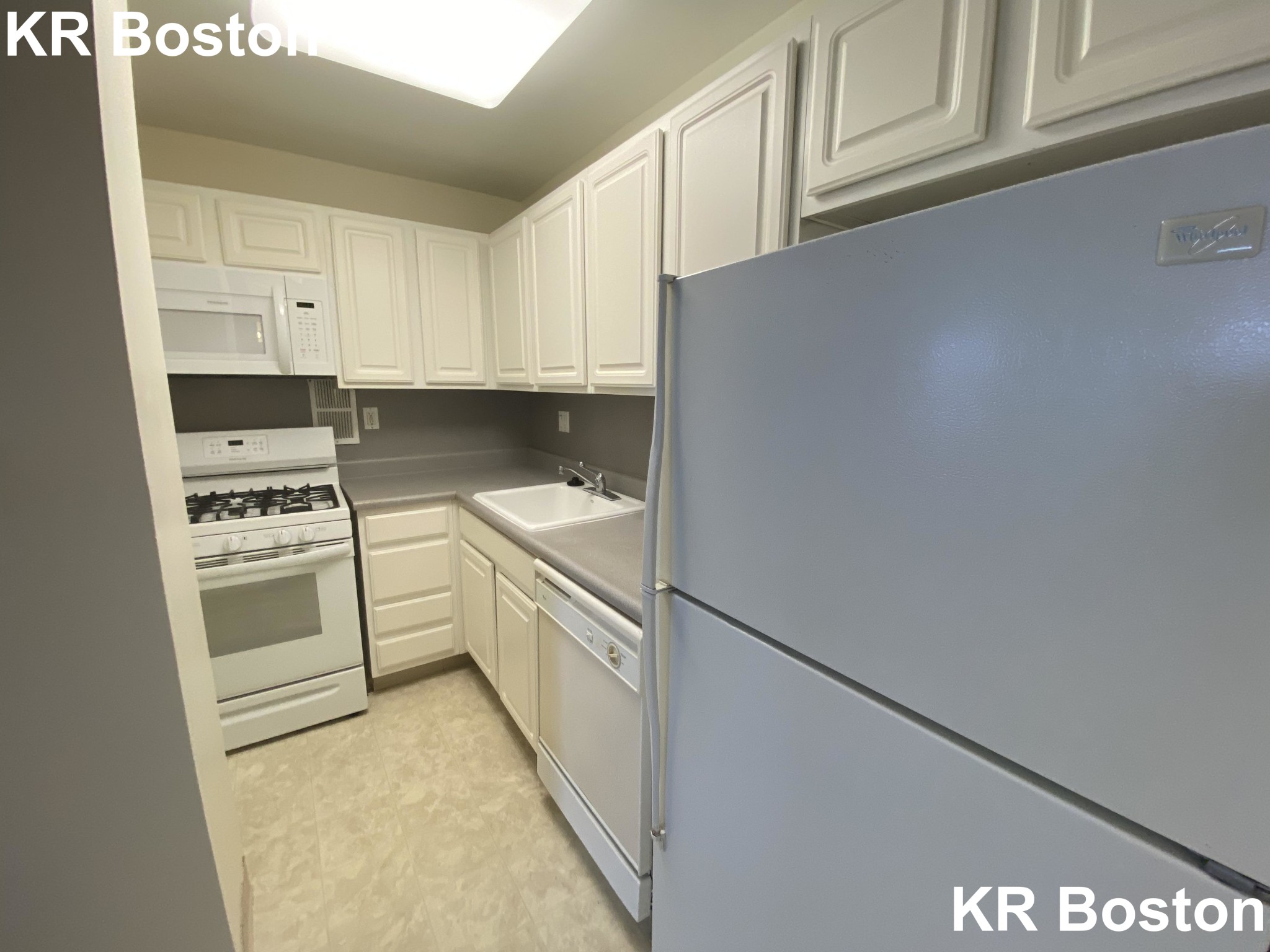 2 bed, 1.5 bath apartment for rent at 185 Freeman St Unit 746, Coolidge Corner — photo 2 of 3