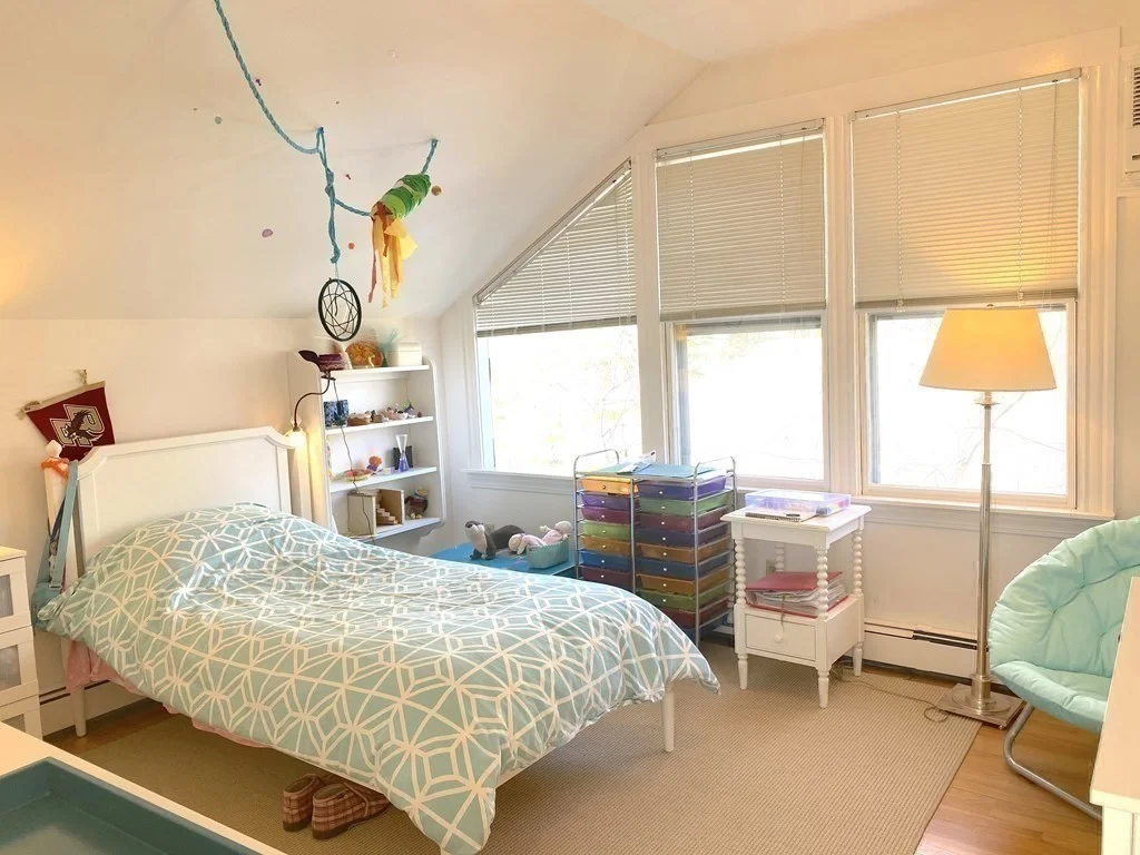 82 Stearns Rd, Coolidge Corner