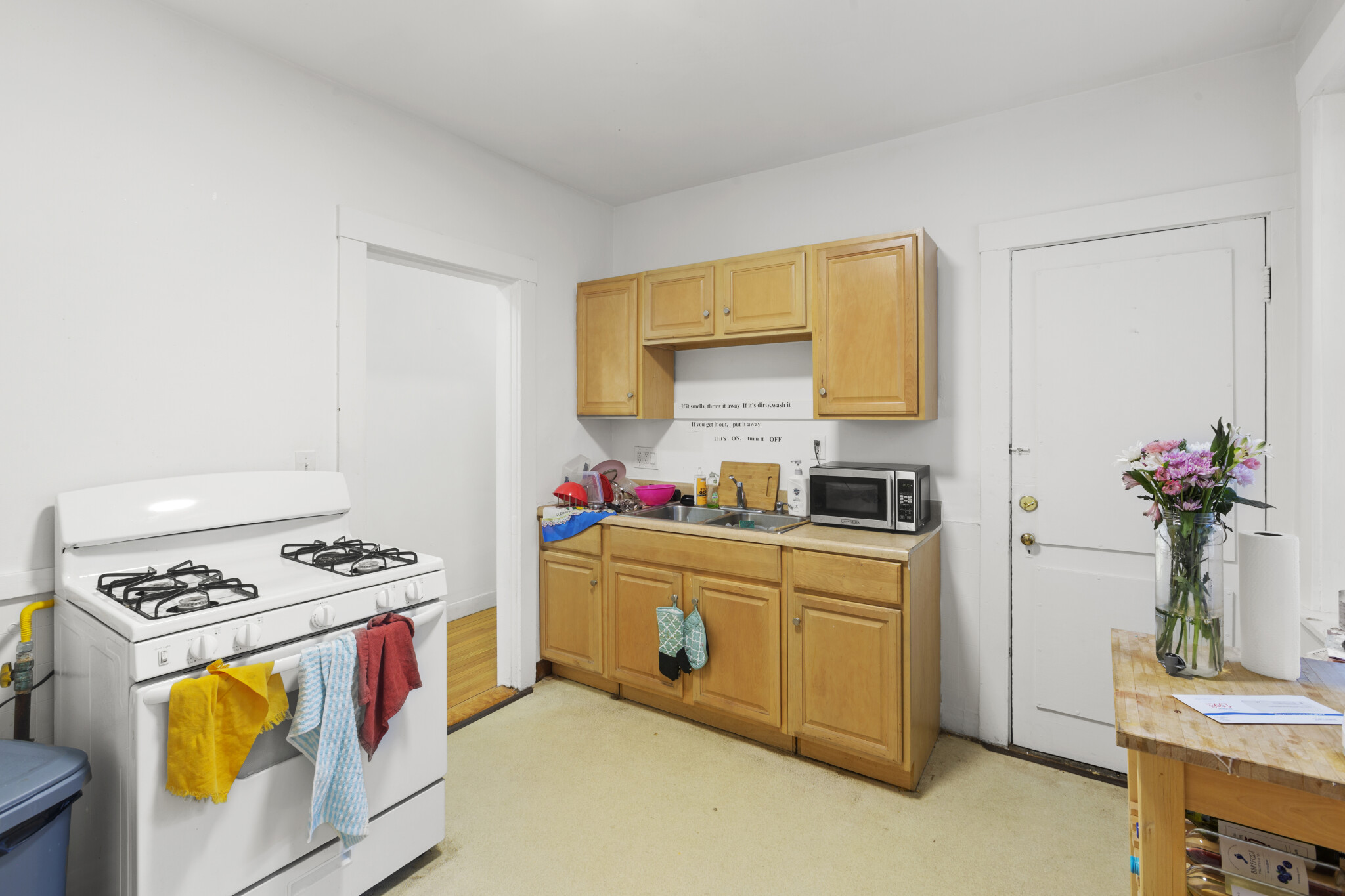 1462 Commonwealth, Brighton