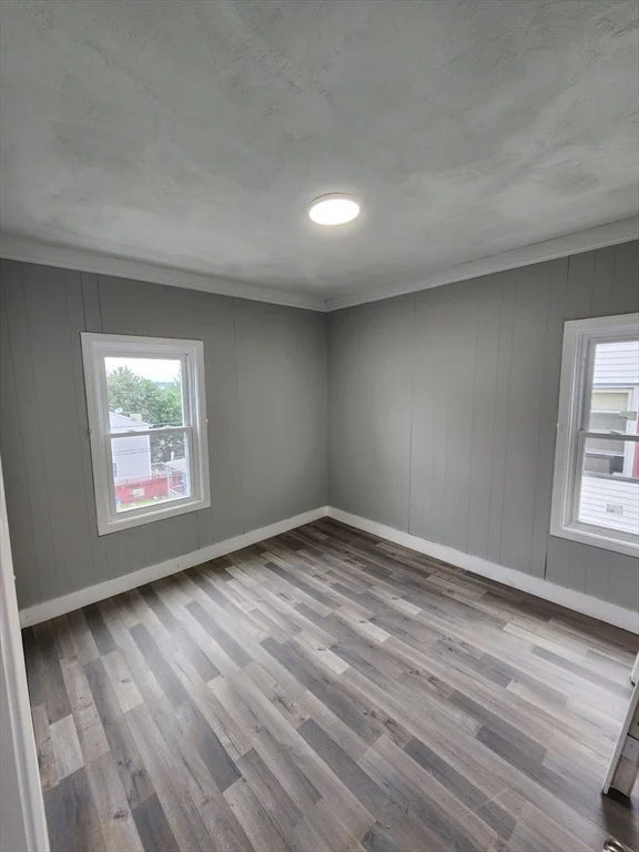 351 Tecumseh St, Fall River