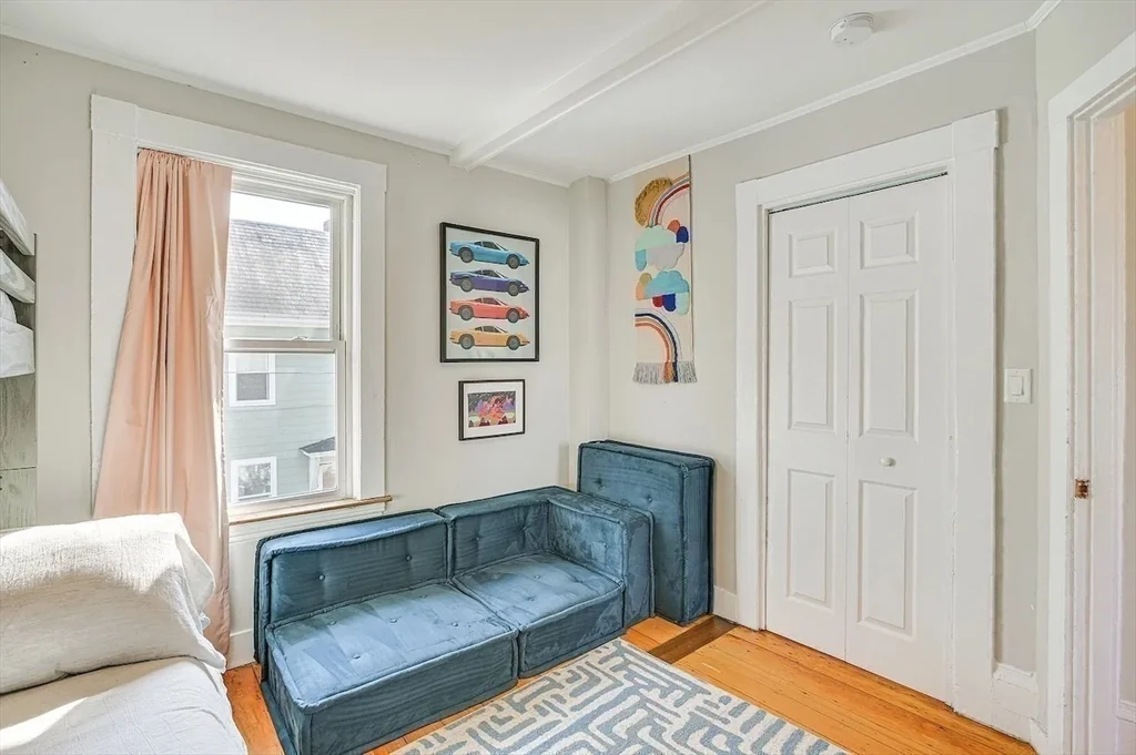 44 Cottage St, Watertown